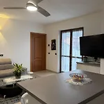 アパート La Casa Di Gio' Maggiore Near Leonardo *