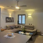 アパート La Casa Di Gio' Maggiore Near Leonardo ドルメッレット