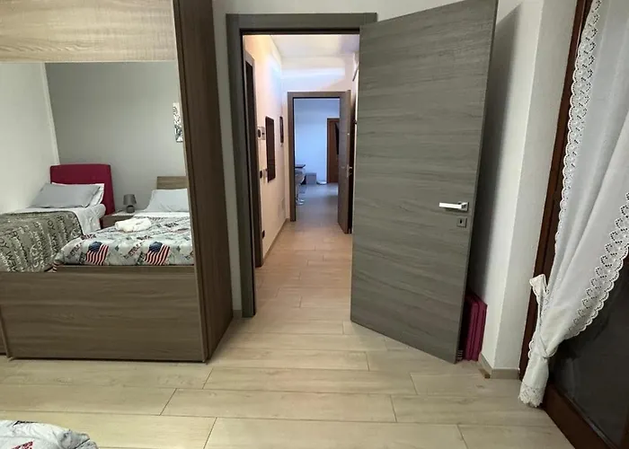 아파트 La Casa Di Gio' Maggiore Near Leonardo *